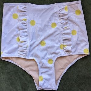 Kortni Jeane daisy bottoms